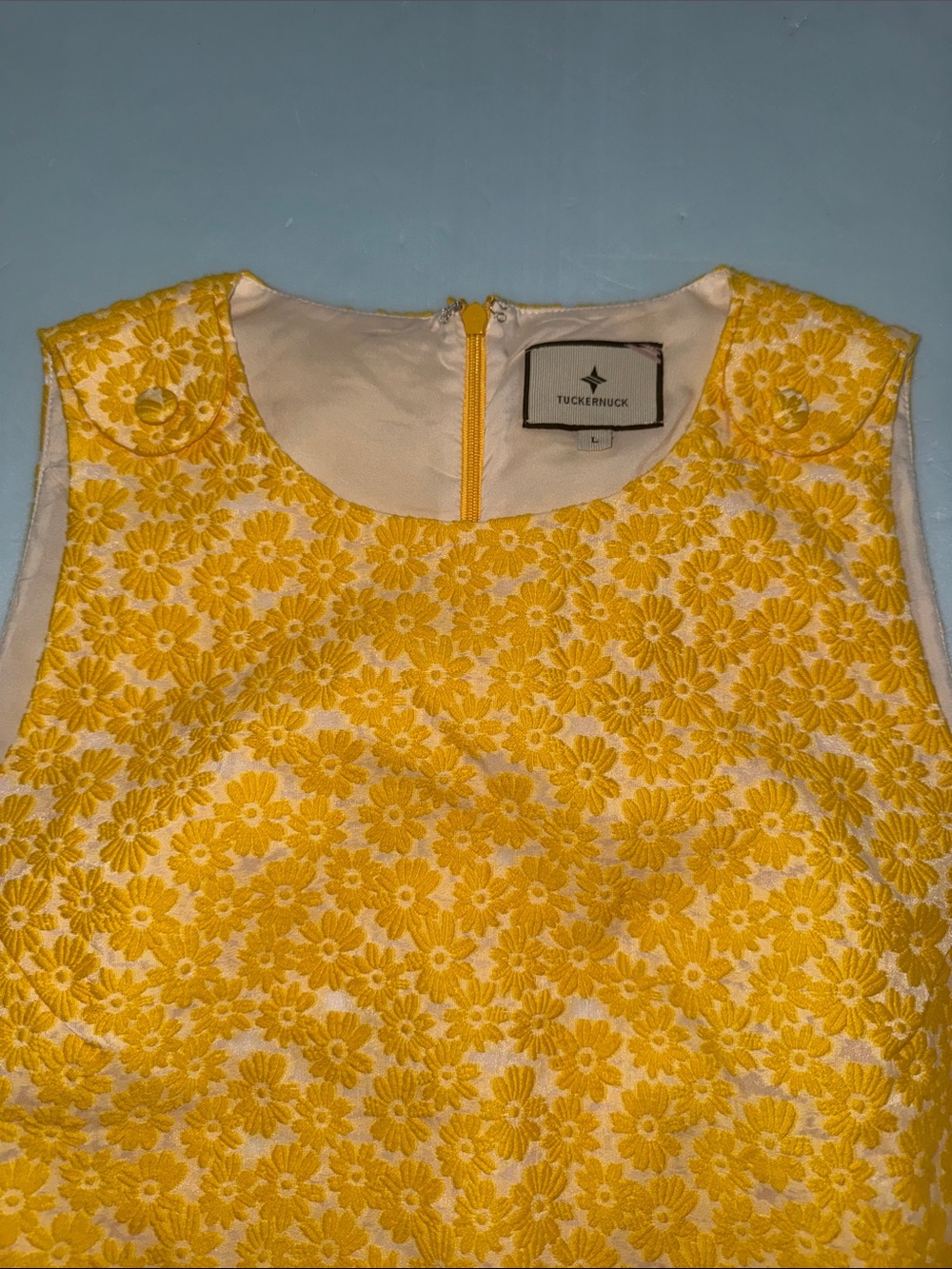 TUCKERNUCK Yellow Daisy Jacquard Grace Shift Dress Sz L Mod Revival Cottagecore - Picture 3 of 13